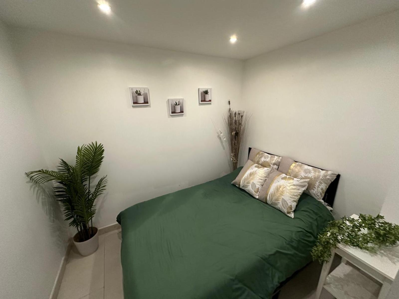Les Champs Elysees-125M2 Modern And Spacious Paris Exteriör bild