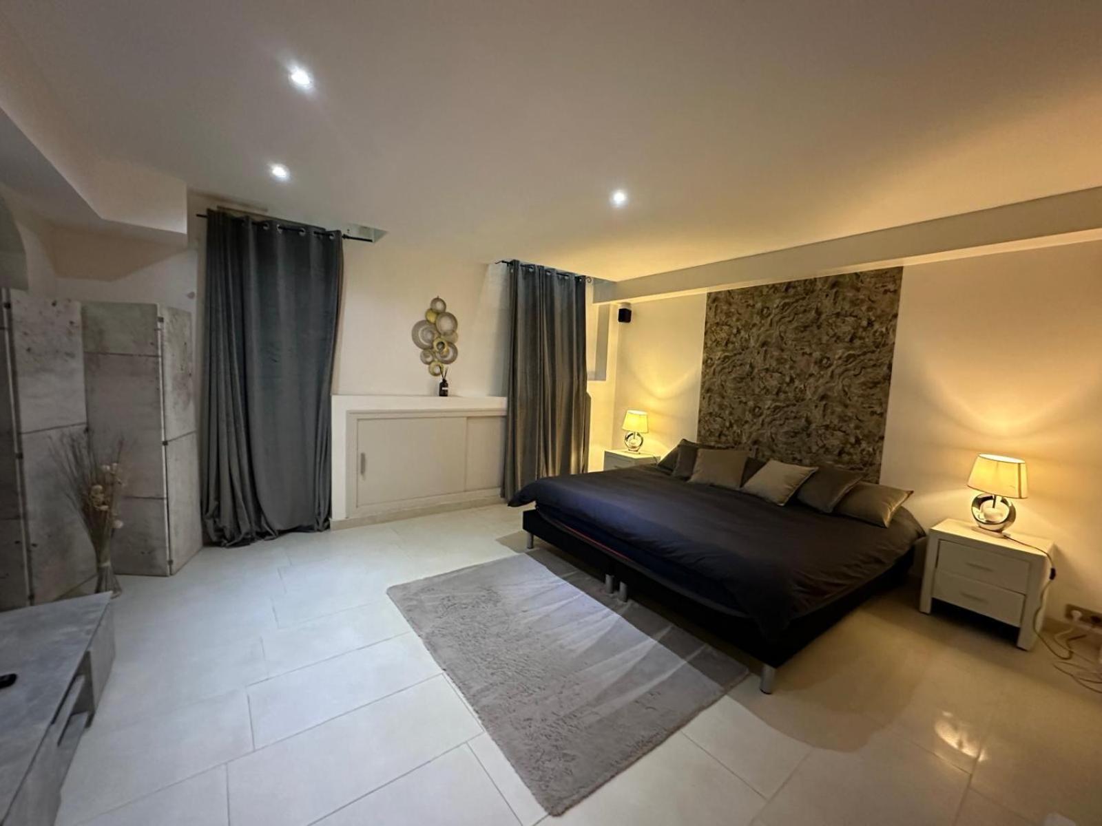 Les Champs Elysees-125M2 Modern And Spacious Paris Exteriör bild